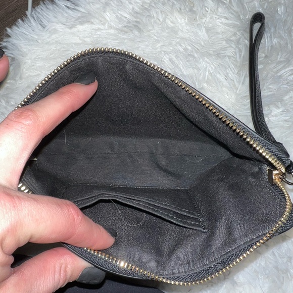 Black mk wristlet - Picture 1 of 2